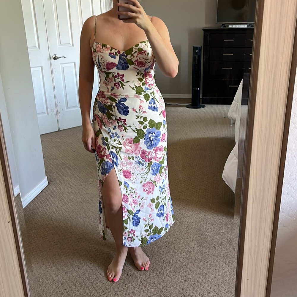 Beautiful Reformation floral Dress size 10